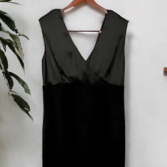 St. John Evening Black Formal Silk Cocktail A-Line Party Dress Size 8 - Picture 6 of 11